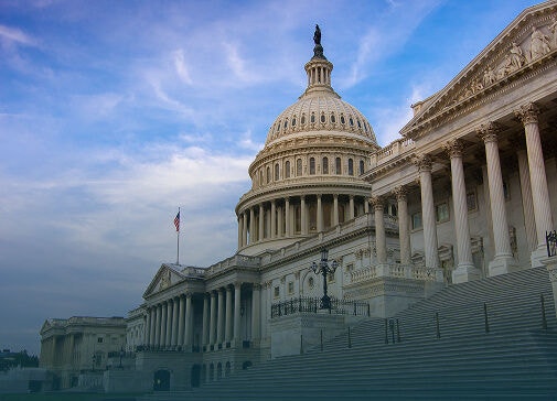 Das Gebäude des US-Kapitols repräsentiert sichere und konforme staatliche Bewertungsprogramme.